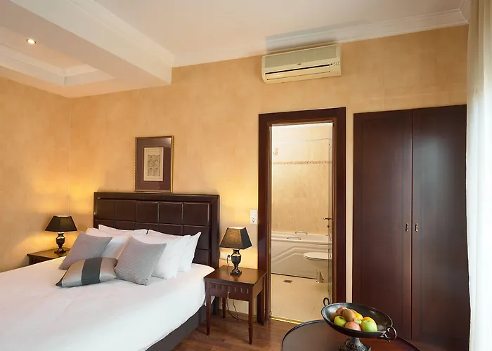 Olympus Mediterranean Boutique מלון 4*